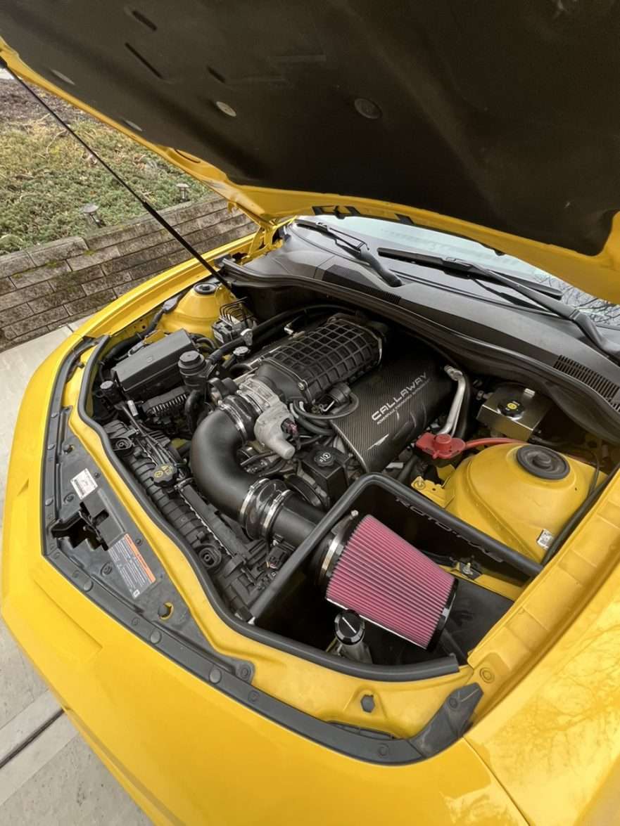 2011 Callaway Camaro SS SC572 - engine comp 1