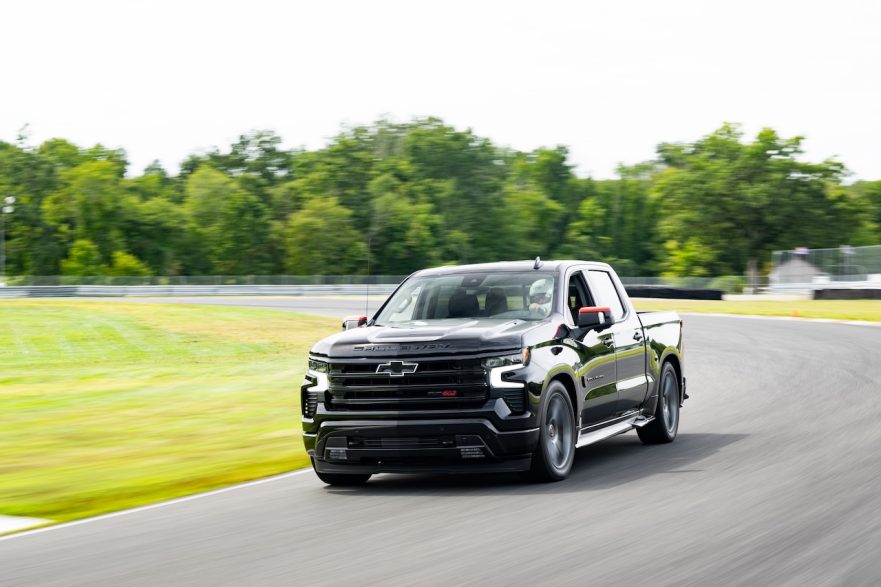 Waldoch-Callaway Silverado Launch Edition - On Track 8069 Waldoch-Callaway Silverado Launch Edition - On Track 8069