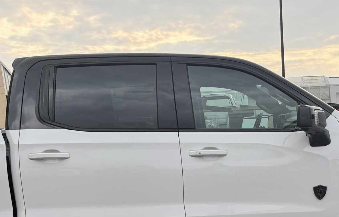 Tuxedo Paint – Paint Top of Cab Black